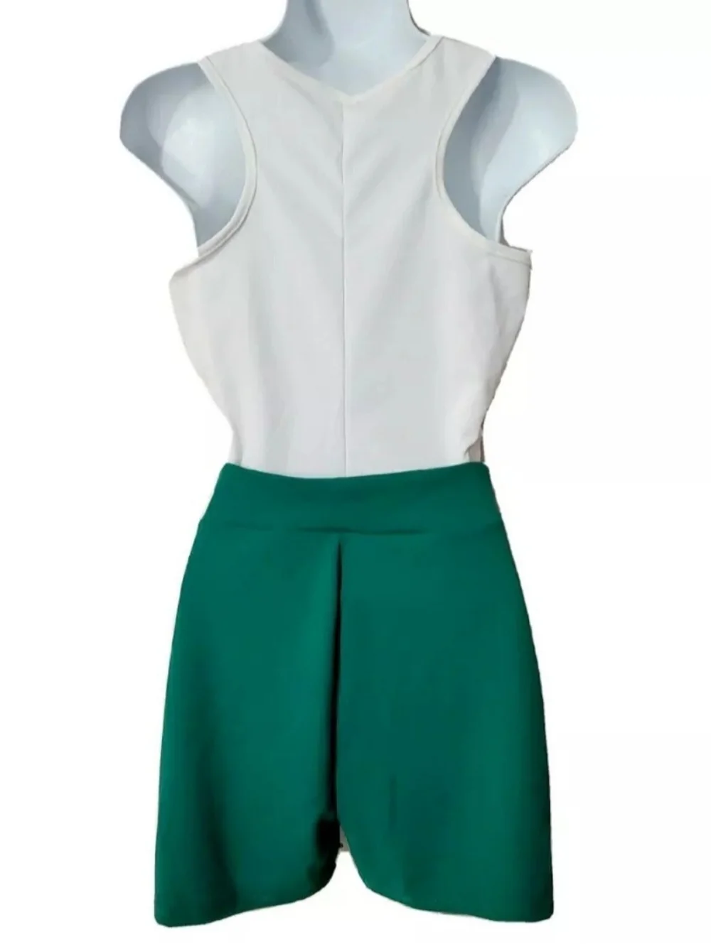 Sleeveless Romper Green White Womens Size Medium With Pearls